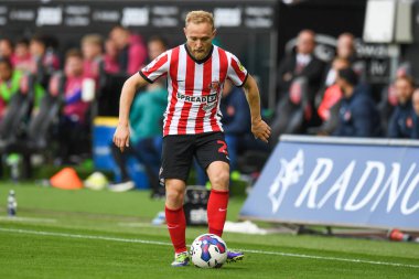 Sunderland 'dan Alex Pritchard # 21 Sunderland Sky Bet Şampiyonası maçında Swansea City Sunderland' a karşı Swansea.com Stadyumu, Swansea, Birleşik Krallık, 8 Ekim 202