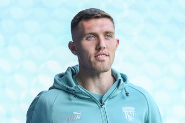 West Bromwich Albion 'dan Dara O' Shea, West Bromwich Albion ile Luton Town maçının öncesinde stadyuma geldi.