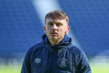 Gök Bahis Şampiyonası sırasında Luton Town 'dan Alfie Doughty # 45 Batı Bromwich Albion Luton Town' a karşı The Hawthorns, West Bromwich, İngiltere, 8 Ekim 202