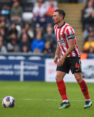 Sunderland 'dan Corry Evans # 4 Sky Bet Şampiyonası maçında Swansea City, Sunderland' a karşı Swansea.com Stadyumu, Swansea, Birleşik Krallık, 8 Ekim 202