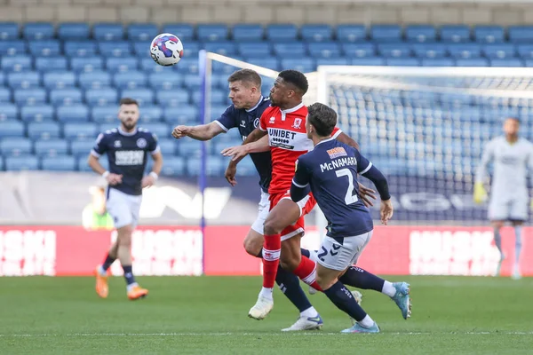 Chuba Akpom Middlesbrough Ssanwiched Two Millwall Players Sky Bet Championship — Fotografia de Stock