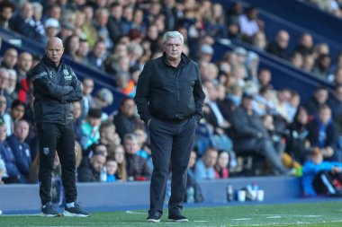 Steve Bruce, West Bromwich Albion takımının teknik direktörü West Bromwich Albion, The Hawthorns, West Bromwich, İngiltere 'de Luton Town' a karşı 8 Ekim 202