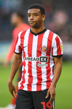 Jewison Bennette # 19 Sunderland Sky Bet Şampiyonası 'nın son düdüğüyle Swansea City, Swansea.com Stadyumu' nda Sunderland 'a karşı, 8 Ekim 202