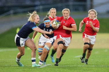 Galler 'den Alicia Kasapları, 9 Ekim 202' de Yeni Zelanda 'daki Semenoff Stadyumu' nda oynanan Dünya Bayanlar Rugby Şampiyonası 'nda Galli Kadınlar İskoçya Kadınlarına Karşı.