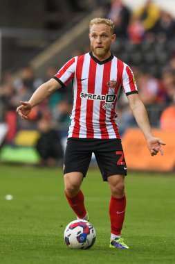 Sunderland 'dan Alex Pritchard # 21 Sunderland Sky Bet Şampiyonası maçında Swansea City Sunderland' a karşı Swansea.com Stadyumu, Swansea, Birleşik Krallık, 8 Ekim 202