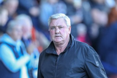 Steve Bruce, West Bromwich Albion takımının teknik direktörü West Bromwich Albion, The Hawthorns, West Bromwich, İngiltere 'de Luton Town' a karşı 8 Ekim 202