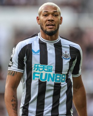 Newcastle United 'dan Joelinton # 7 Premier Lig maçı sırasında Newcastle United ile Brentford arasındaki St.James' s Park, Newcastle, İngiltere, 8 Ekim 202