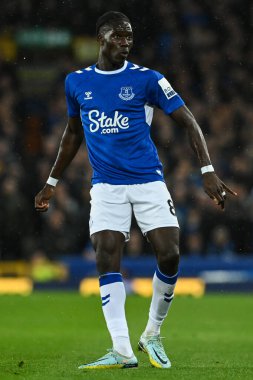 Everton 'dan Amadou Onana # 8 Premier League maçında Everton, Manchester United' a karşı Goodison Park, Liverpool, Birleşik Krallık, 9 Ekim 202