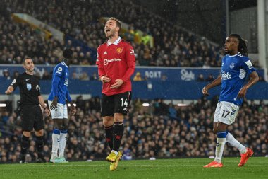 Manchester United 'dan Christian Eriksen 9 Ekim 202' de Goodison Park, Liverpool 'da oynanan Premier League maçında Everton Manchester United' a karşı oynadığı golü kaçırdıktan sonra tepki gösterdi.