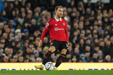 Manchester United 'dan Christian Eriksen 9 Ekim 202' de Goodison Park, Liverpool 'da oynanan Premier League maçında topu geçti.