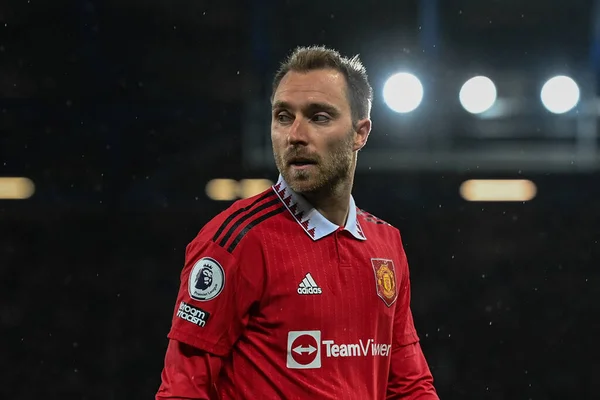 Premier Lig maçında Manchester United ile Goodison Park, Liverpool, İngiltere 'de oynanan Everton - Manchester United maçında 14 numaralı Christian Eriksen