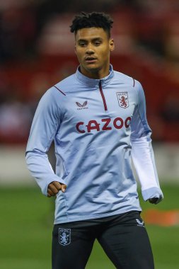 Aston Villa 'dan Ollie Watkins Premier Lig maçından önceki ısınma turunda Nottingham Forest, Aston Villa' ya karşı City Ground, Nottingham, İngiltere, 10 Ekim 202