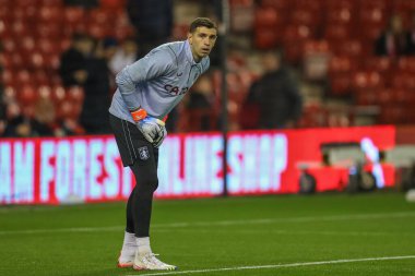 Aston Villa 'dan Emiliano Martnez 10 Ekim 2022' de İngiltere 'nin Nottingham Forest-Aston Villa maçı öncesinde oynanan maç öncesi ısınma maçında