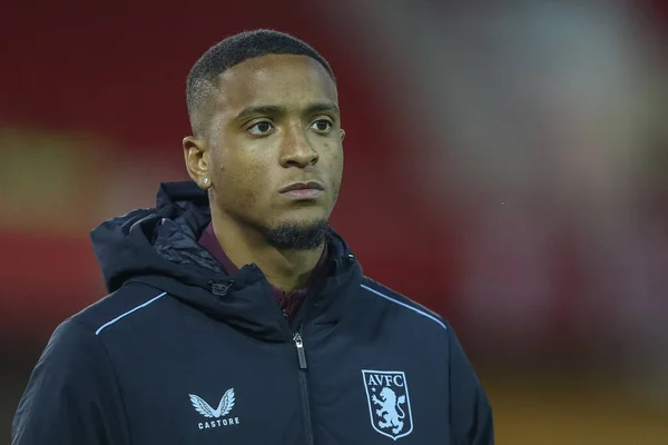 Ezri Konsa Aston Villa Ankommer Før Premier League Kampen Nottingham – stockfoto