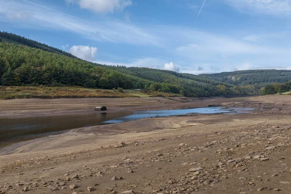 Utopené Vesnice Pod Přehradou Ladybower Jsou Vystaveny Dlouhém Létě Sucha — Stock fotografie