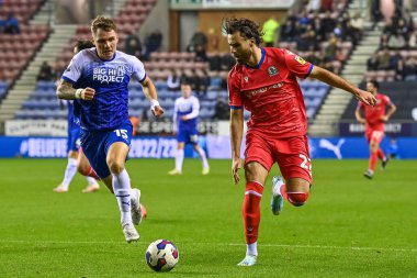 Blackburn Rovers 'dan Ben Brereton Daz 11 Ekim 2022' de İngiltere 'nin Wigan Stadyumu' nda oynanan Wigan Atletizm ve Blackburn Rovers maçında topla bir çıkış yaptı.