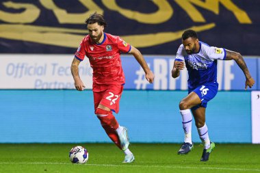 Blackburn Rovers 'dan Ben Brereton Daz 11 Ekim 2022' de İngiltere 'nin Wigan Stadyumu' nda oynanan Wigan Atletizm ve Blackburn Rovers maçında topla bir çıkış yaptı.