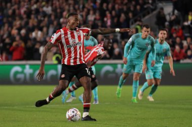 Brentford 17 numaralı Ivan Toney Premier Lig maçında Brentford, Brighton ve Hove Albion 'a karşı Brentford Community Stadyumu, Londra, Birleşik Krallık' ta 14 Ekim 202 'de oynanan maçta sayı kaydetti.
