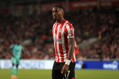Brentford 17 numaralı Ivan Toney Premier Lig karşılaşmasında Brentford, Brighton ve Hove Albion 'a karşı Brentford Halk Stadyumu, Londra, Birleşik Krallık, 14 Ekim 202