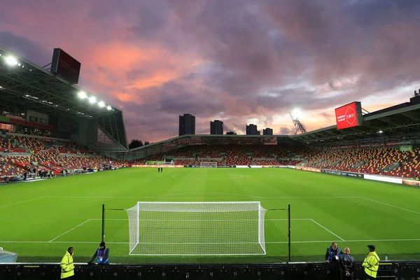 Ein Allgemeiner Blick Auf Den Dunklen Himmel Über Dem Stadion — Stockfoto