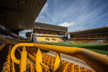 Molineux 'nun Premier Lig maçından önceki genel görünümü Wolverhampton Wanderers, Molineux, Wolverhampton, İngiltere' de Nottingham Ormanı 'na karşı 15 Ekim 202