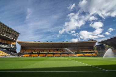 Molineux 'nun Premier Lig maçından önceki genel görünümü Wolverhampton Wanderers, Molineux, Wolverhampton, İngiltere' de Nottingham Ormanı 'na karşı 15 Ekim 202