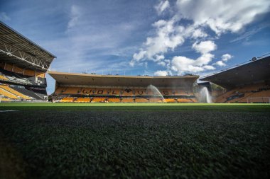 Molineux 'nun Premier Lig maçından önceki genel görünümü Wolverhampton Wanderers, Molineux, Wolverhampton, İngiltere' de Nottingham Ormanı 'na karşı 15 Ekim 202