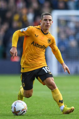 Wolverhampton Wanderers 'ın Premier League maçı sırasında Daniel Podence # 10 Molineux, Wolverhampton, Birleşik Krallık' ta Wolverhampton Wanderers - Nottingham Forest maçı, 15 Ekim 202