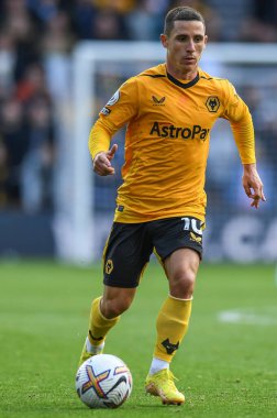 Wolverhampton Wanderers 'ın Premier League maçı sırasında Daniel Podence # 10 Molineux, Wolverhampton, Birleşik Krallık' ta Wolverhampton Wanderers - Nottingham Forest maçı, 15 Ekim 202