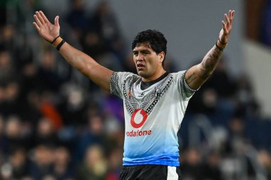 Fiji Ligi 'nden Lamar Manuel-Liolevave, 15 Ekim 202' de Headingley Stadyumu 'nda oynanan 2021 Dünya Rugby Ligi karşılaşmasında tepki gösterdi.