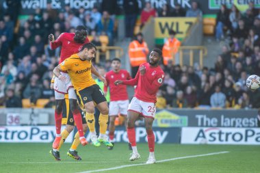 Nottingham Ormanı 'ndan Cheikhou Kouyat # 21 Premier Lig maçında Wolverhampton Wanderers, Nottingham Ormanı' na karşı Molineux, Wolverhampton, Birleşik Krallık, 15 Ekim 2022 'de oynanan maçta kaleye doğru ilerliyor.