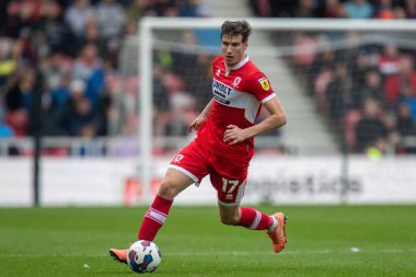 Middlesbrough # 17 numaralı Paddy McNair, Middlesbrough, Birleşik Krallık Riverside Stadyumu 'nda oynanan Middlesbrough - Blackburn Rovers maçında topu taşıyor.