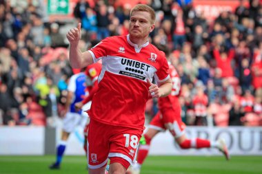 Middlesbrough 'dan Duncan Watmore golünü kutluyor ve skor 1-2, Middlesbrough - Blackburn Rovers maçı sırasında Riverside Stadyumu, Middlesbrough, Birleşik Krallık, 15 Ekim 202