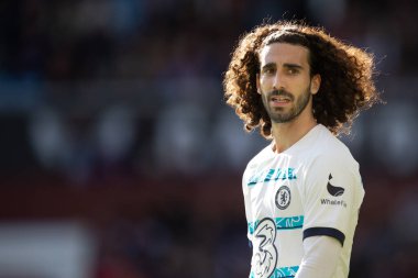 Chelsea 'den Marc Cucurella # 32 Premier Lig karşılaşmasında Aston Villa Chelsea' ye karşı Villa Park, Birmingham, İngiltere, 16 Ekim 202