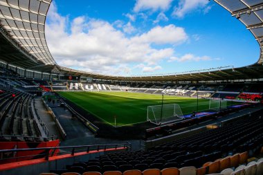 MKM Stadyumu 'nun genel iç manzarası, Hull City' nin maçından önceki stadyumu Hull Bet Şampiyonası Hull City ile Birmingham City maçı, MKM Stadyumu, Hull, İngiltere, 16 Ekim 202