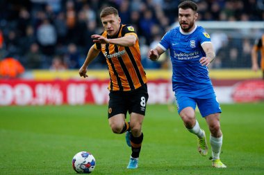 Birmingham City 'den Scott Hogan # 9 ve Hull City' den Greg Docherty # 8 Sky Bet Şampiyonası maçında Hull City - Birmingham City MKM Stadyumu, Hull, Birleşik Krallık, 16 Ekim 202