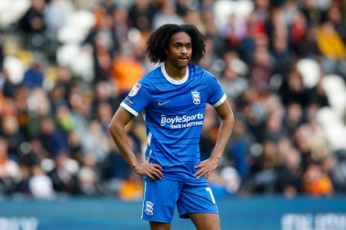 Birmingham City 'nin 18 numaralı Taith Chong' u Hull City ile Birmingham City maçı sırasında MKM Stadyumu, Hull, Birleşik Krallık 'ta, 16 Ekim 202