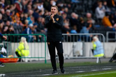 Andy Dawson Hull City 'nin geçici teknik direktörü Hull City - Hull City - Birmingham City maçı sırasında MKM Stadyumu, Hull, İngiltere, 16 Ekim 202