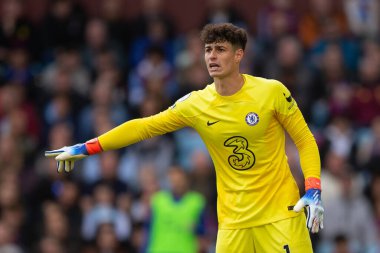 Chelsea 'den Kepa Arrizabalaga # 1 Premier Lig maçında takımına talimat verir Aston Villa Chelsea' ye karşı Villa Park, Birmingham, İngiltere, 16 Ekim 202