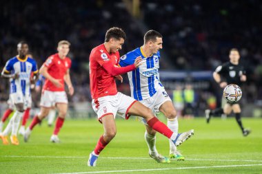 Brighton ve Hove Albion Premier Lig karşılaşmasında Nottingham Ormanı 'ndan Brennan Johnson, Brighton ve Hove Albion' a karşı American Express Community Stadyumu, Brighton ve Hove, İngiltere, 18 Ekim 2022