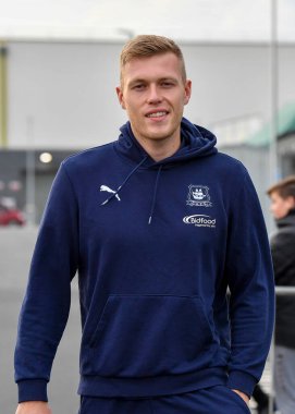 Plymouth Argyle orta saha oyuncusu Sam Cosgrove (16), Papa John 's Trophy karşılaşmasında Plymouth Argyle' a karşı Crystal Palace U21, Home Park, Plymouth, İngiltere, 18 Ekim 202