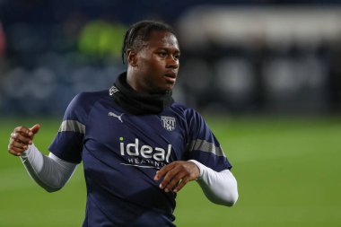 West Bromwich Albion 'dan Reyes Cleary maç öncesi ısınma maçı öncesinde West Bromwich Albion, Bristol City' ye karşı The Hawthorns, West Bromwich, İngiltere, 18 Ekim 202