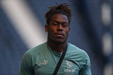 West Bromwich Albion 'dan Brandon Thomas-Asante, West Bromwich Albion' a karşı Bristol City 'nin 18 Ekim 202' de oynadığı The Hawthorns, West Bromwich maçından önce geldi.
