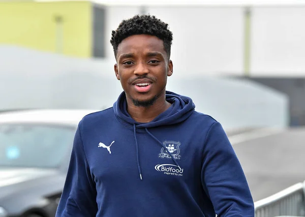 Plymouth Argyle Naar Voren Niall Ennis Arriveert Tijdens Papa John — Stockfoto