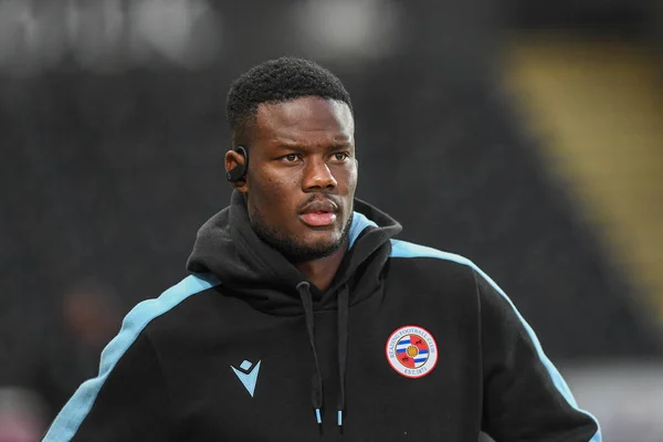 Mamadou Loum Reading Chega Estádio Swansea Com Durante Partida Sky — Fotografia de Stock