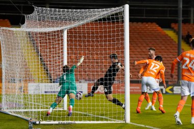 Hull City 'den 6 numaralı Tobias Figueiredo, 19 Ekim 202' de Bloomfield Road, Blackpool 'da oynanan Blackpool-Hull City maçında 1-0 berabere kaldı.