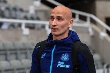 Newcastle United takımından Jonjo Shelvey, 19 Ekim 2022 'de St. James' s Park, Newcastle 'da oynanan Premier League maçı öncesinde St Jamess Park' a vardı.