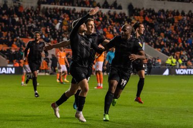 Hull City 'den 27 numaralı Regan Slater, 19 Ekim 202' de Bloomfield Road, Blackpool 'da oynanan Blackpool-Hull City maçında 1-3' lük galibiyet golünü kutluyor.