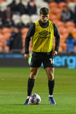 Ryan Longman # 16 numara Hull City. maç öncesi ısınma maçı öncesinde Blackpool Hull City 'ye karşı Bloomfield Road, Blackpool, İngiltere, 19 Ekim 202