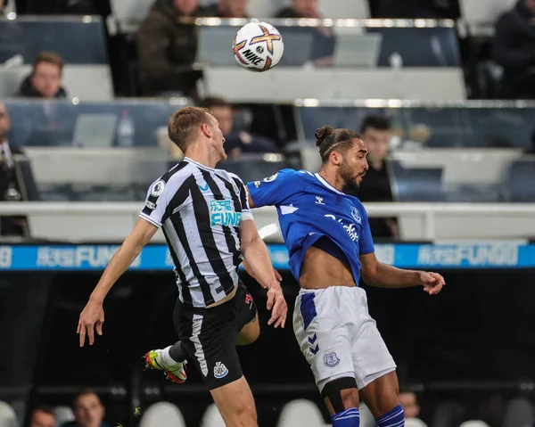 Dan Burn Newcastle United Och Dominic Calvert Lewin Everton Strid — Stockfoto